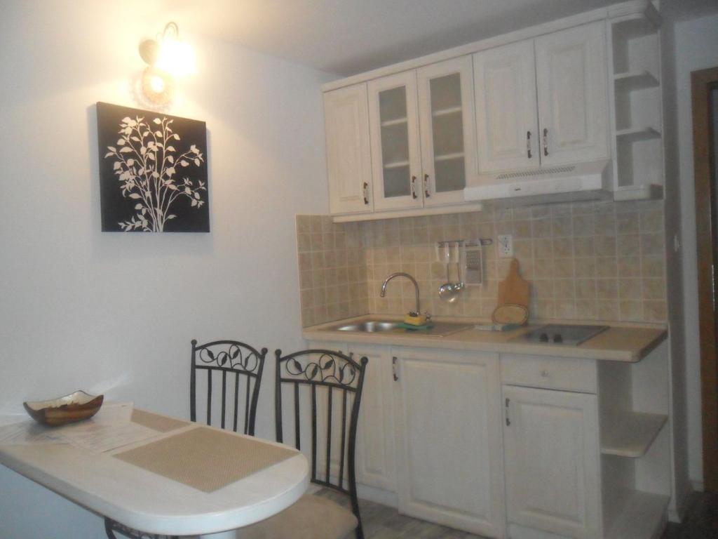 Old Town Apartment شيبينيك الغرفة الصورة