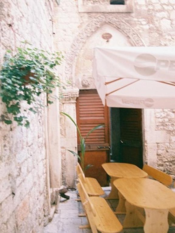 Old Town Apartment شيبينيك الغرفة الصورة