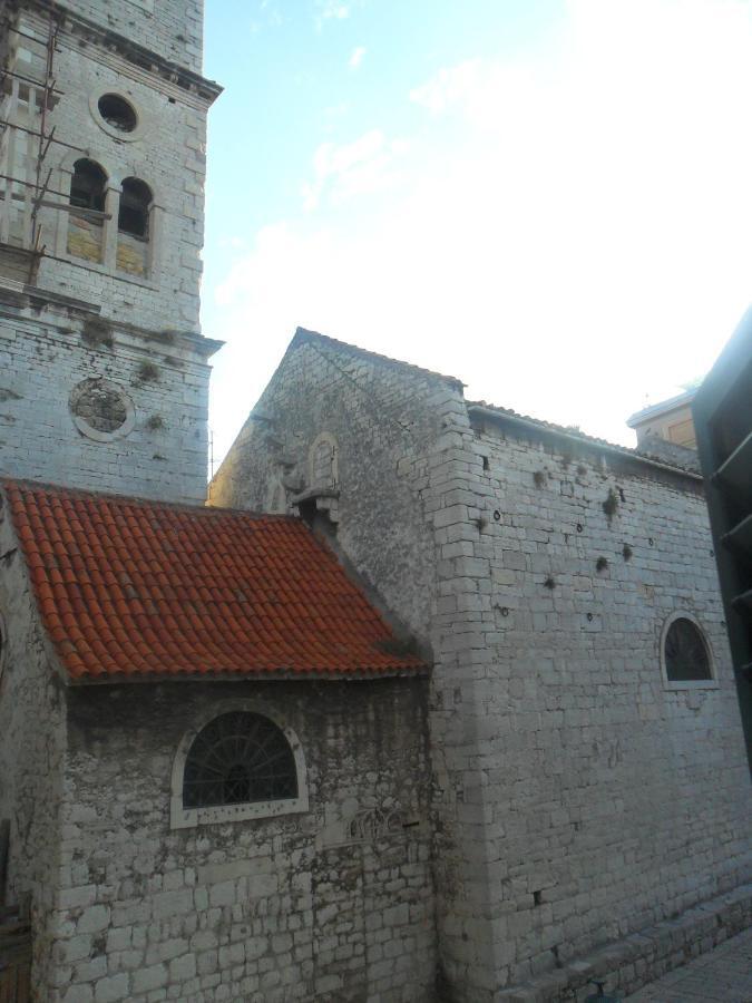 Old Town Apartment شيبينيك الغرفة الصورة